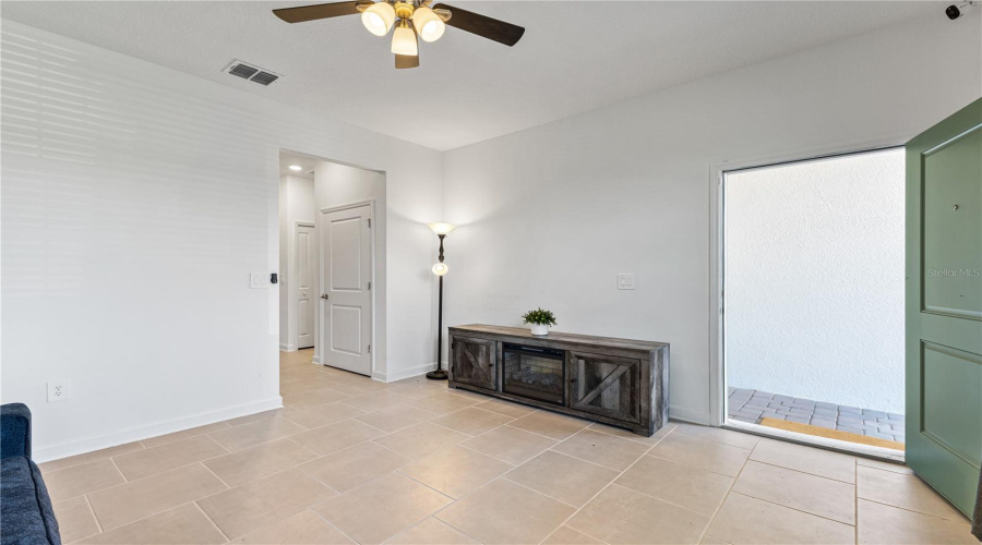 DAVENPORT, Florida 33837, 4 Bedrooms Bedrooms, ,3 BathroomsBathrooms,Residential,For Sale,CAMDEN,0,MFRO6316641