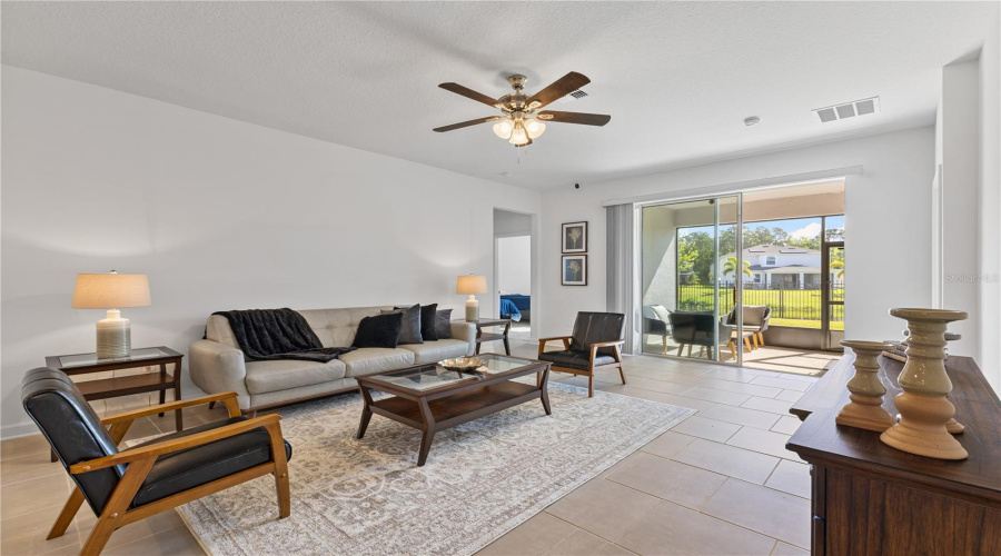 DAVENPORT, Florida 33837, 4 Bedrooms Bedrooms, ,3 BathroomsBathrooms,Residential,For Sale,CAMDEN,0,MFRO6316641