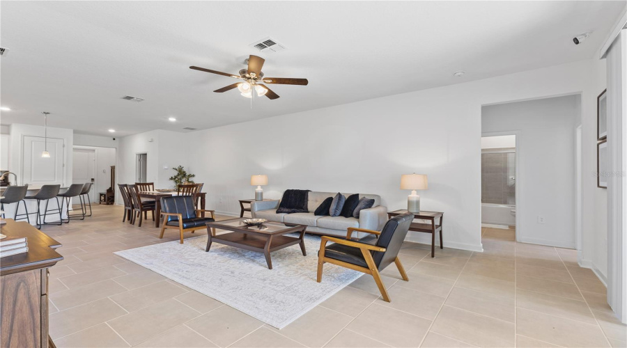 DAVENPORT, Florida 33837, 4 Bedrooms Bedrooms, ,3 BathroomsBathrooms,Residential,For Sale,CAMDEN,0,MFRO6316641
