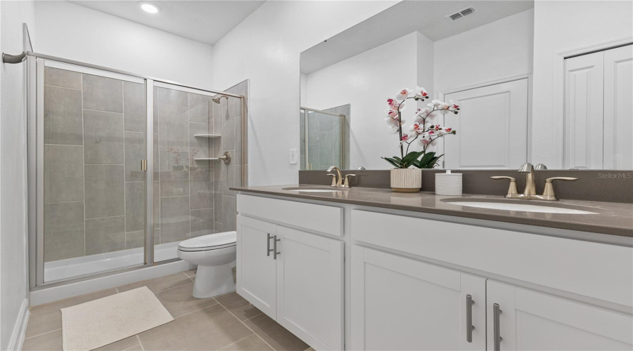 DAVENPORT, Florida 33837, 4 Bedrooms Bedrooms, ,3 BathroomsBathrooms,Residential,For Sale,CAMDEN,0,MFRO6316641