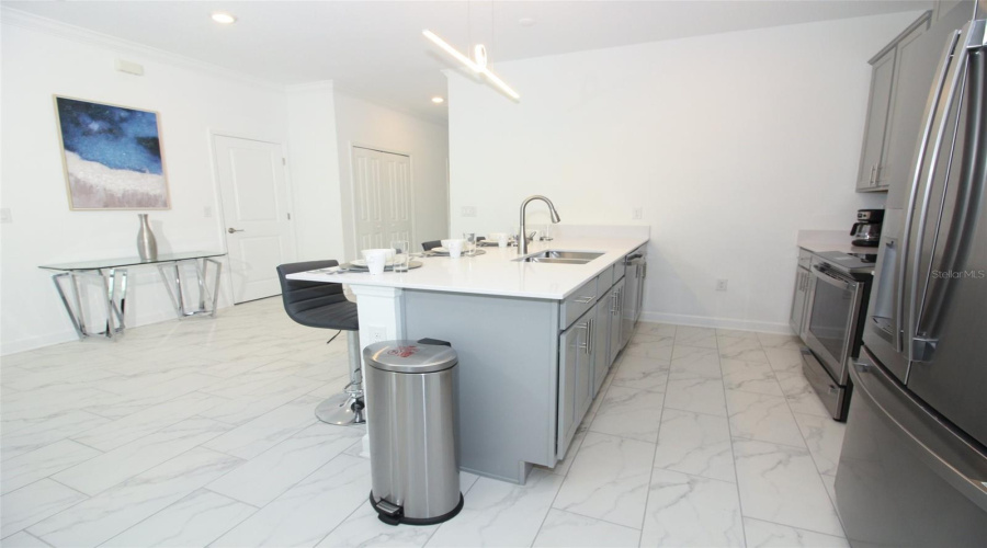 DAVENPORT, Florida 33896, 5 Bedrooms Bedrooms, ,4 BathroomsBathrooms,Residential,For Sale,LEADER,0,MFRO6316683