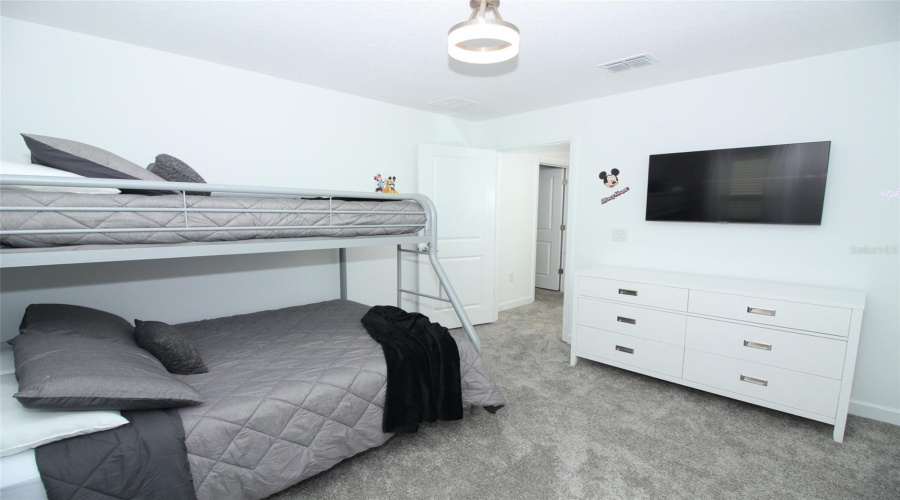 DAVENPORT, Florida 33896, 5 Bedrooms Bedrooms, ,4 BathroomsBathrooms,Residential,For Sale,LEADER,0,MFRO6316683