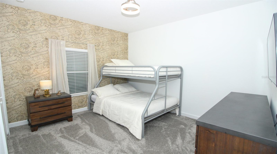 DAVENPORT, Florida 33896, 5 Bedrooms Bedrooms, ,4 BathroomsBathrooms,Residential,For Sale,LEADER,0,MFRO6316683