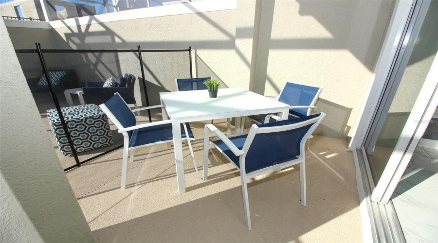 DAVENPORT, Florida 33896, 5 Bedrooms Bedrooms, ,4 BathroomsBathrooms,Residential,For Sale,LEADER,0,MFRO6316683