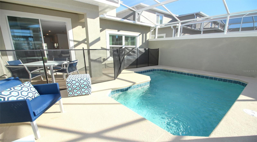 DAVENPORT, Florida 33896, 5 Bedrooms Bedrooms, ,4 BathroomsBathrooms,Residential,For Sale,LEADER,0,MFRO6316683