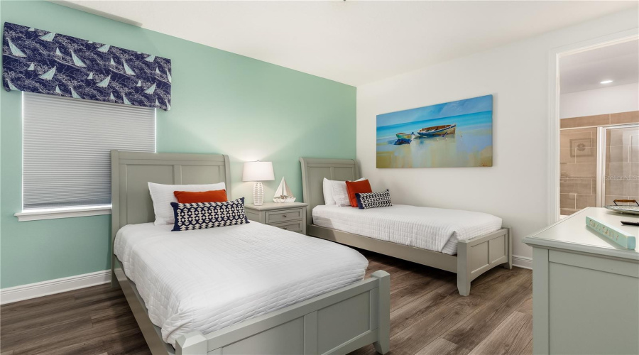 REUNION, Florida 34747, 6 Bedrooms Bedrooms, ,5 BathroomsBathrooms,Residential,For Sale,GOLDEN BEAR,MFRO6316561