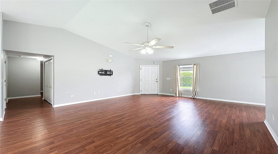 DAVENPORT, Florida 33896, 4 Bedrooms Bedrooms, ,3 BathroomsBathrooms,Residential,For Sale,SCRUB JAY,0,MFRS5128262