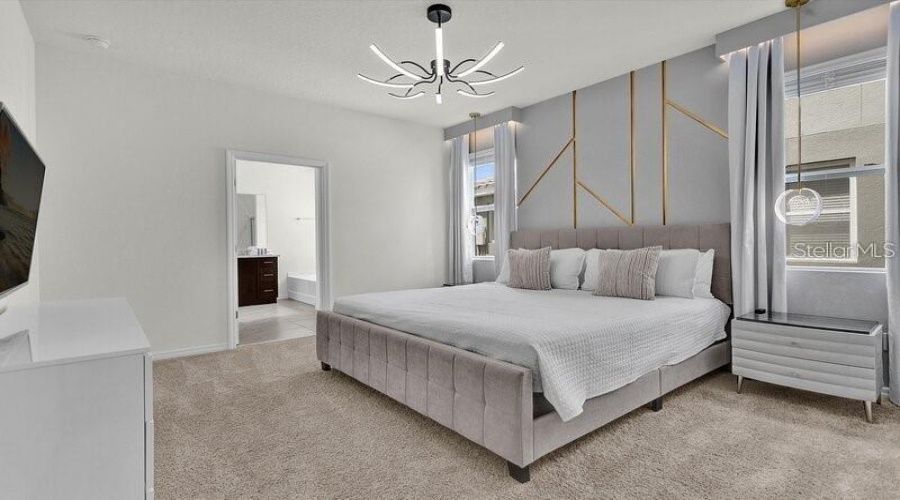 DAVENPORT, Florida 33837, 5 Bedrooms Bedrooms, ,4 BathroomsBathrooms,Residential,For Sale,OAKMOSS,MFRS5128700