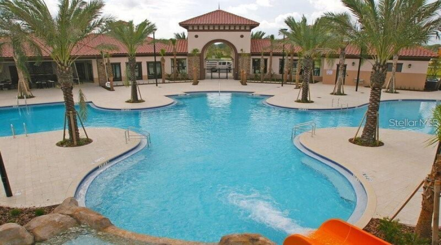 DAVENPORT, Florida 33837, 5 Bedrooms Bedrooms, ,4 BathroomsBathrooms,Residential,For Sale,OAKMOSS,MFRS5128700