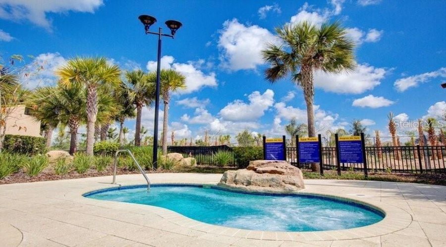 DAVENPORT, Florida 33837, 5 Bedrooms Bedrooms, ,4 BathroomsBathrooms,Residential,For Sale,OAKMOSS,MFRS5128700
