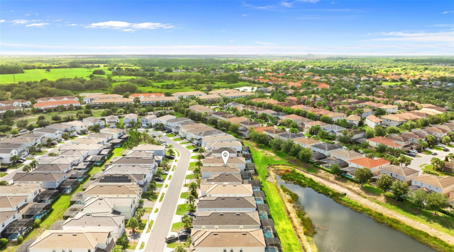 DAVENPORT, Florida 33837, 5 Bedrooms Bedrooms, ,4 BathroomsBathrooms,Residential,For Sale,OAKMOSS,0,MFRP4935103