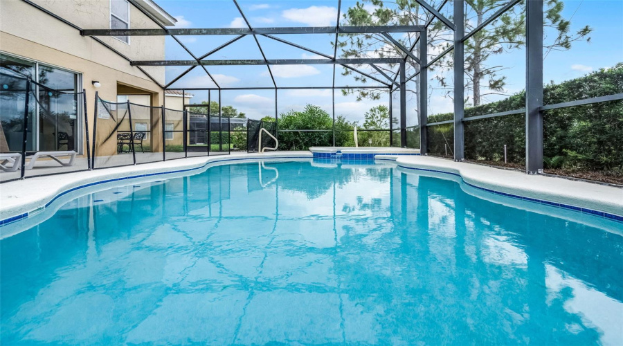 DAVENPORT, Florida 33837, 7 Bedrooms Bedrooms, ,5 BathroomsBathrooms,Residential,For Sale,OAKTREE,MFRO6316719