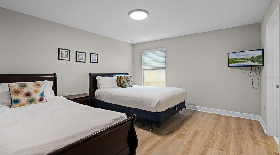 DAVENPORT, Florida 33837, 7 Bedrooms Bedrooms, ,5 BathroomsBathrooms,Residential,For Sale,OAKTREE,MFRO6316719