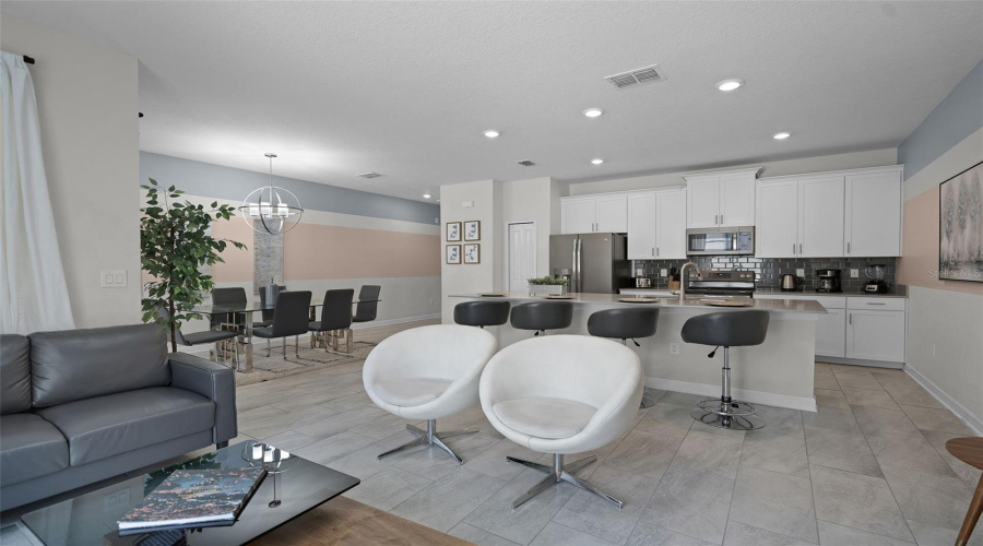 DAVENPORT, Florida 33896, 4 Bedrooms Bedrooms, ,3 BathroomsBathrooms,Residential,For Sale,PLUNKER,0,MFRS5128755