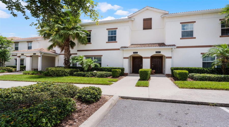 DAVENPORT, Florida 33896, 4 Bedrooms Bedrooms, ,3 BathroomsBathrooms,Residential,For Sale,PLUNKER,0,MFRS5128755