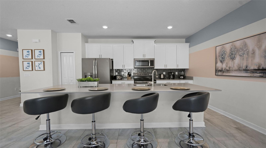 DAVENPORT, Florida 33896, 4 Bedrooms Bedrooms, ,3 BathroomsBathrooms,Residential,For Sale,PLUNKER,0,MFRS5128755