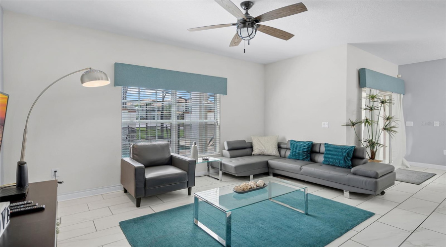 DAVENPORT, Florida 33896, 4 Bedrooms Bedrooms, ,3 BathroomsBathrooms,Residential,For Sale,SLICE,0,MFRS5128766
