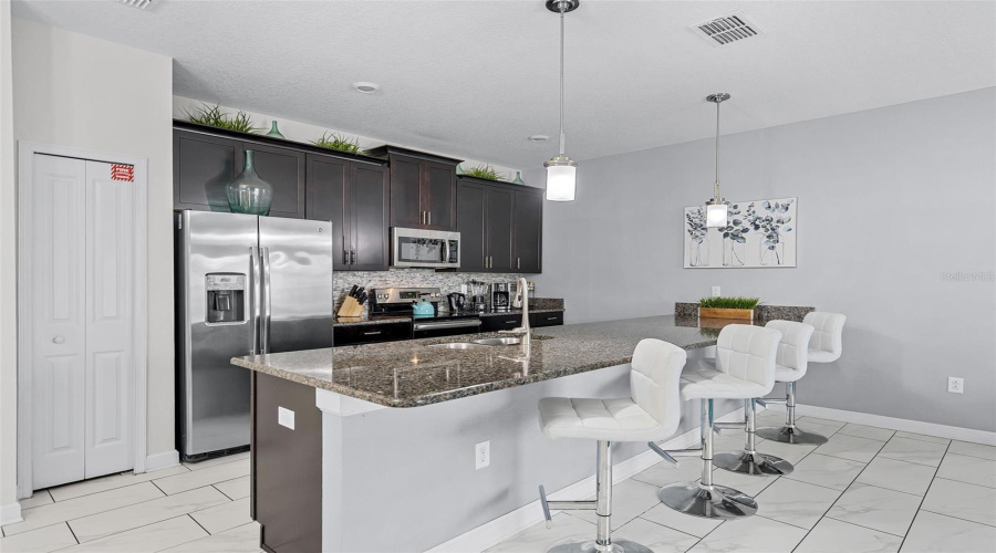 DAVENPORT, Florida 33896, 4 Bedrooms Bedrooms, ,3 BathroomsBathrooms,Residential,For Sale,SLICE,0,MFRS5128766