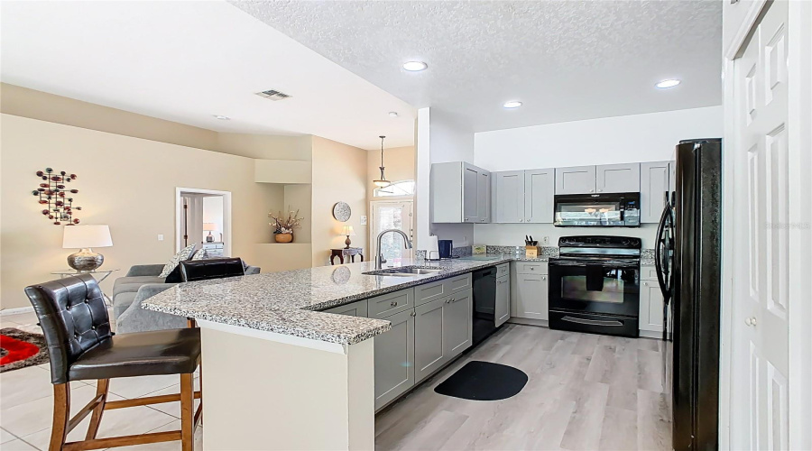 DAVENPORT, Florida 33896, 4 Bedrooms Bedrooms, ,3 BathroomsBathrooms,Residential,For Sale,WESTPORT,MFRS5128361