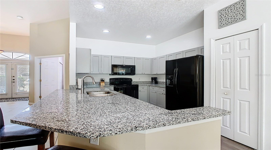 DAVENPORT, Florida 33896, 4 Bedrooms Bedrooms, ,3 BathroomsBathrooms,Residential,For Sale,WESTPORT,MFRS5128361