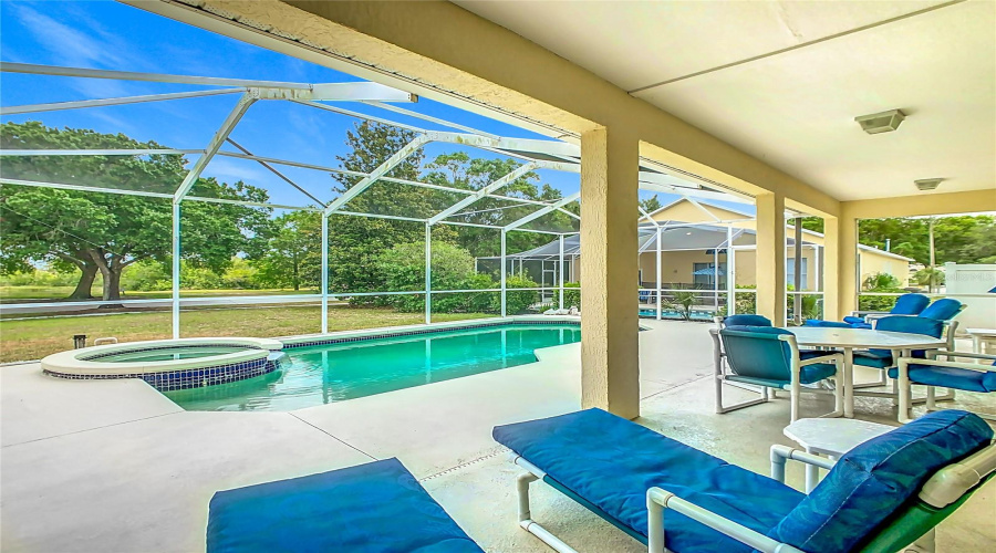Pool & lanai