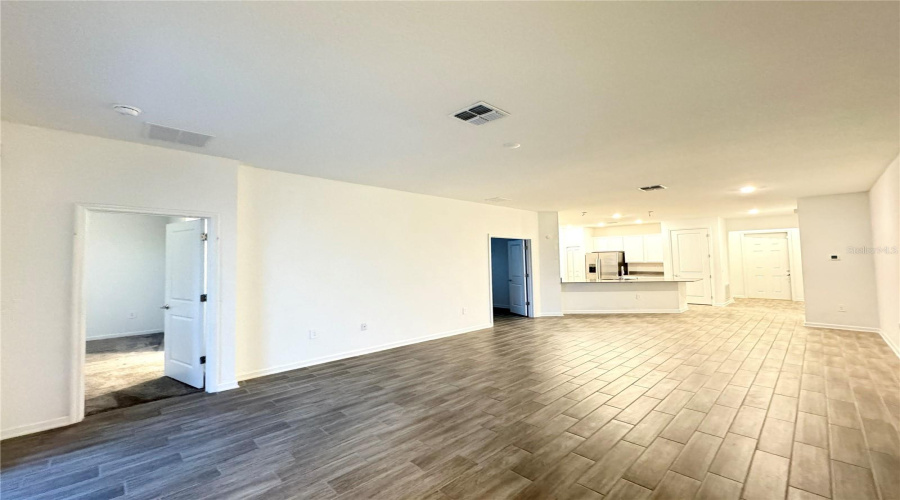 DAVENPORT, Florida 33837, 4 Bedrooms Bedrooms, ,3 BathroomsBathrooms,Residential,For Sale,POMELO,MFRO6316802