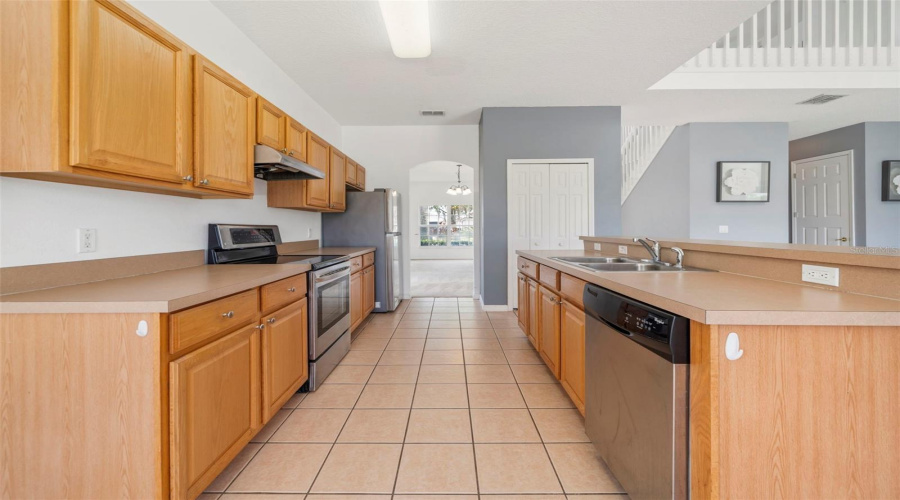 KISSIMMEE, Florida 34746, 5 Bedrooms Bedrooms, ,3 BathroomsBathrooms,Residential,For Sale,CUMBRIAN LAKES,MFRO6309753
