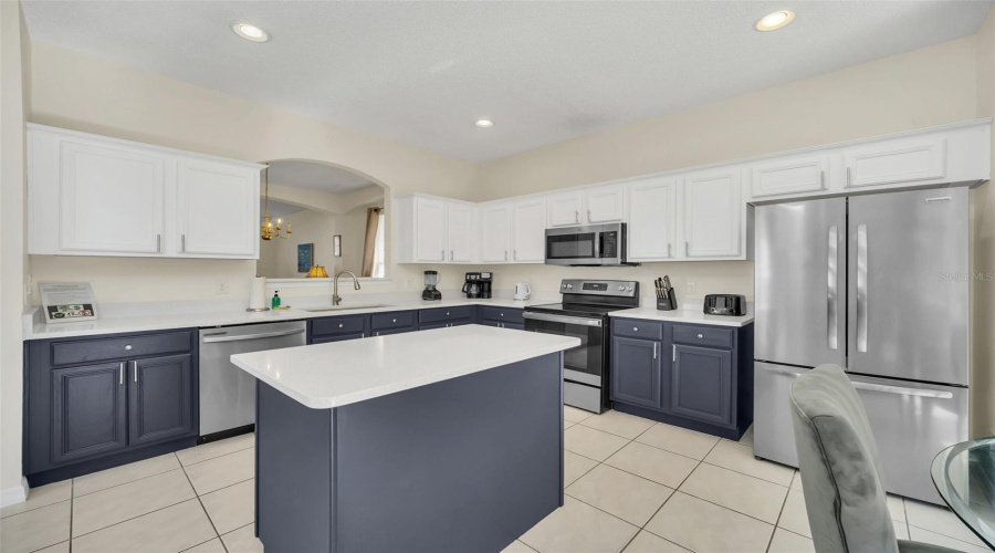 KISSIMMEE, Florida 34747, 6 Bedrooms Bedrooms, ,4 BathroomsBathrooms,Residential,For Sale,LA ISLA,MFRO6314964