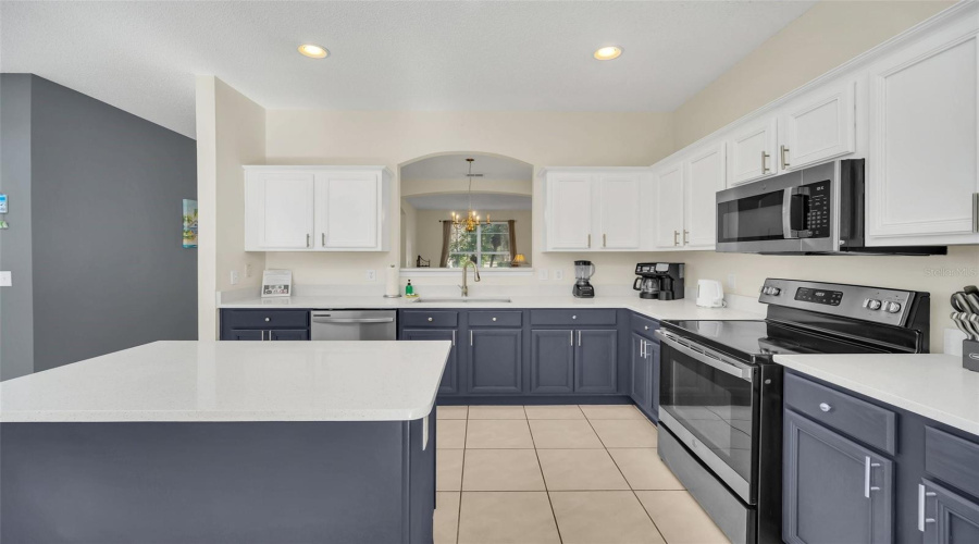 KISSIMMEE, Florida 34747, 6 Bedrooms Bedrooms, ,4 BathroomsBathrooms,Residential,For Sale,LA ISLA,MFRO6314964