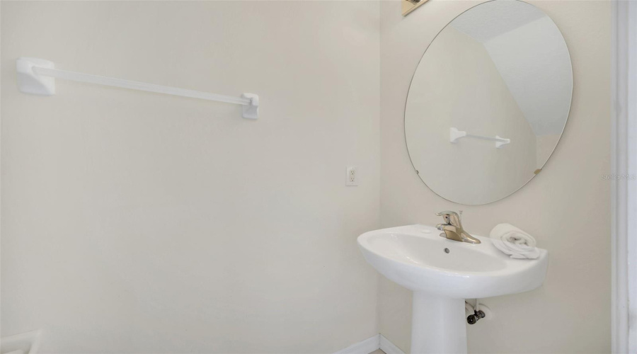 KISSIMMEE, Florida 34747, 6 Bedrooms Bedrooms, ,4 BathroomsBathrooms,Residential,For Sale,LA ISLA,MFRO6314964