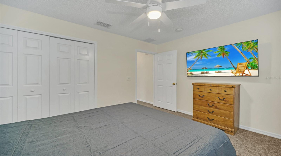 KISSIMMEE, Florida 34747, 6 Bedrooms Bedrooms, ,4 BathroomsBathrooms,Residential,For Sale,LA ISLA,MFRO6314964