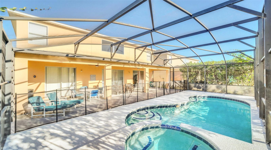 KISSIMMEE, Florida 34747, 6 Bedrooms Bedrooms, ,4 BathroomsBathrooms,Residential,For Sale,LA ISLA,MFRO6314964