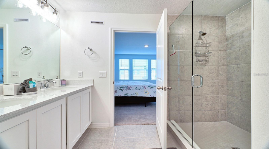 DAVENPORT, Florida 33896, 3 Bedrooms Bedrooms, ,2 BathroomsBathrooms,Residential,For Sale,LONGBOAT,MFRO6316880