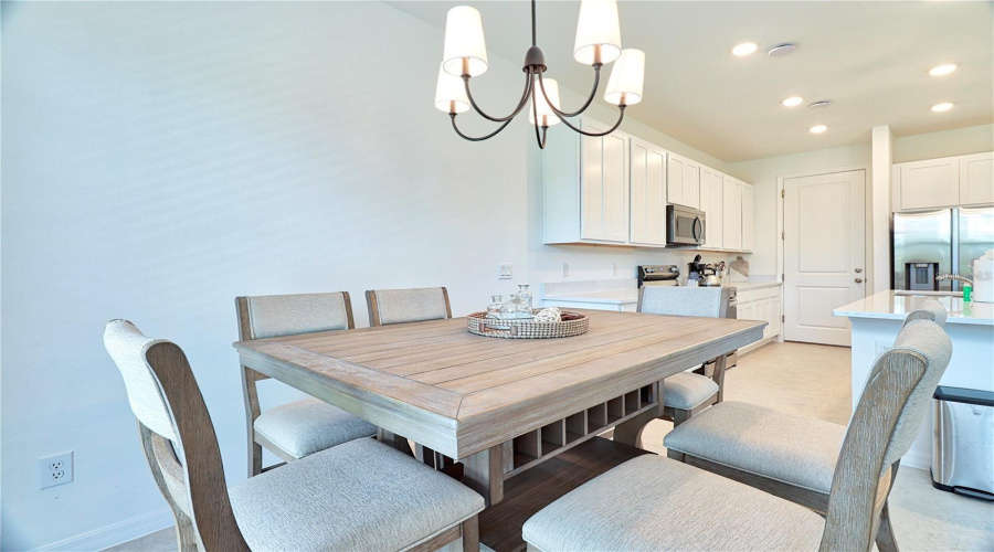 DAVENPORT, Florida 33896, 3 Bedrooms Bedrooms, ,2 BathroomsBathrooms,Residential,For Sale,LONGBOAT,MFRO6316880