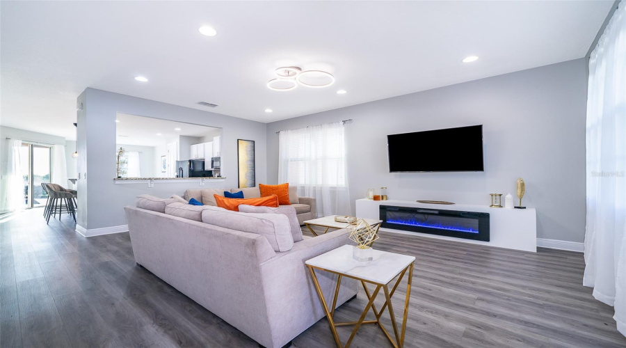 KISSIMMEE, Florida 34747, 6 Bedrooms Bedrooms, ,5 BathroomsBathrooms,Residential,For Sale,LASSO,MFRS5128697