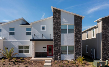 DAVENPORT, Florida 33896, 5 Bedrooms Bedrooms, ,4 BathroomsBathrooms,Residential,For Sale,SPLASH SHOT,MFRO6317014