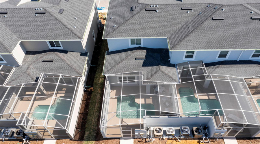 DAVENPORT, Florida 33896, 5 Bedrooms Bedrooms, ,4 BathroomsBathrooms,Residential,For Sale,SPLASH SHOT,MFRO6317014