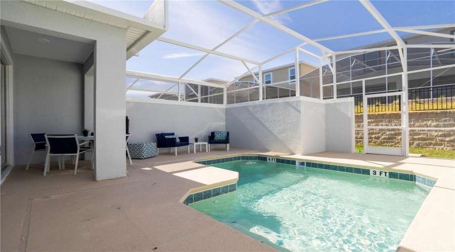 DAVENPORT, Florida 33896, 5 Bedrooms Bedrooms, ,4 BathroomsBathrooms,Residential,For Sale,SPLASH SHOT,MFRO6317014