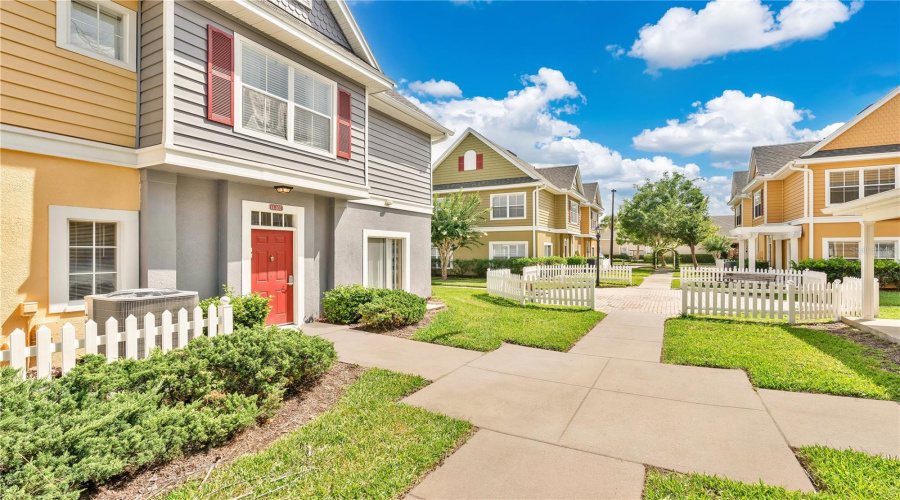 KISSIMMEE, Florida 34746, 4 Bedrooms Bedrooms, ,3 BathroomsBathrooms,Residential,For Sale,YELLOWGOLD,MFRO6316711