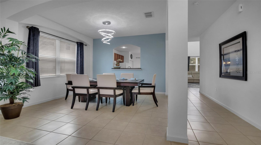 DAVENPORT, Florida 33837, 6 Bedrooms Bedrooms, ,5 BathroomsBathrooms,Residential,For Sale,CABELLO,MFRO6317144