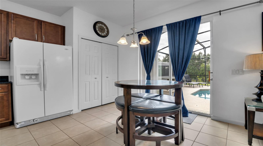 DAVENPORT, Florida 33837, 6 Bedrooms Bedrooms, ,5 BathroomsBathrooms,Residential,For Sale,CABELLO,MFRO6317144