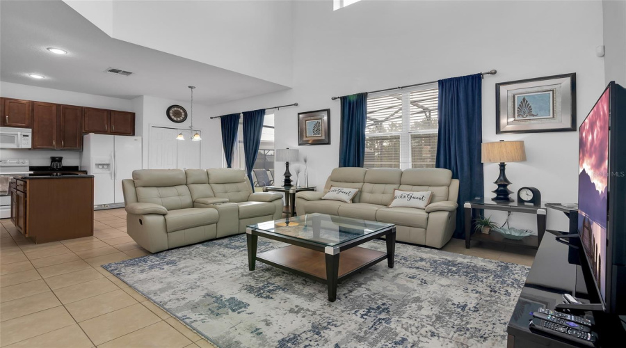 DAVENPORT, Florida 33837, 6 Bedrooms Bedrooms, ,5 BathroomsBathrooms,Residential,For Sale,CABELLO,MFRO6317144