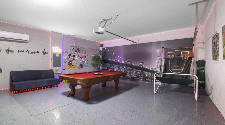 DAVENPORT, Florida 33837, 6 Bedrooms Bedrooms, ,5 BathroomsBathrooms,Residential,For Sale,CABELLO,MFRO6317144
