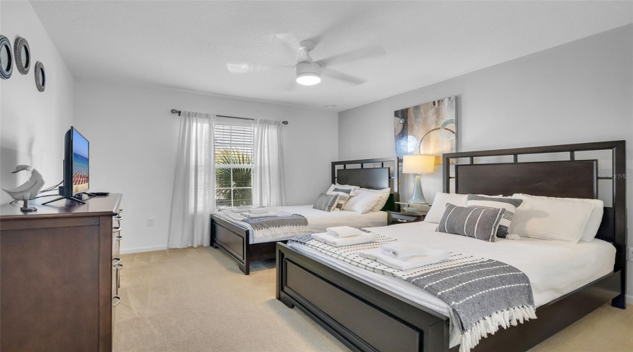 DAVENPORT, Florida 33837, 6 Bedrooms Bedrooms, ,5 BathroomsBathrooms,Residential,For Sale,CABELLO,MFRO6317144