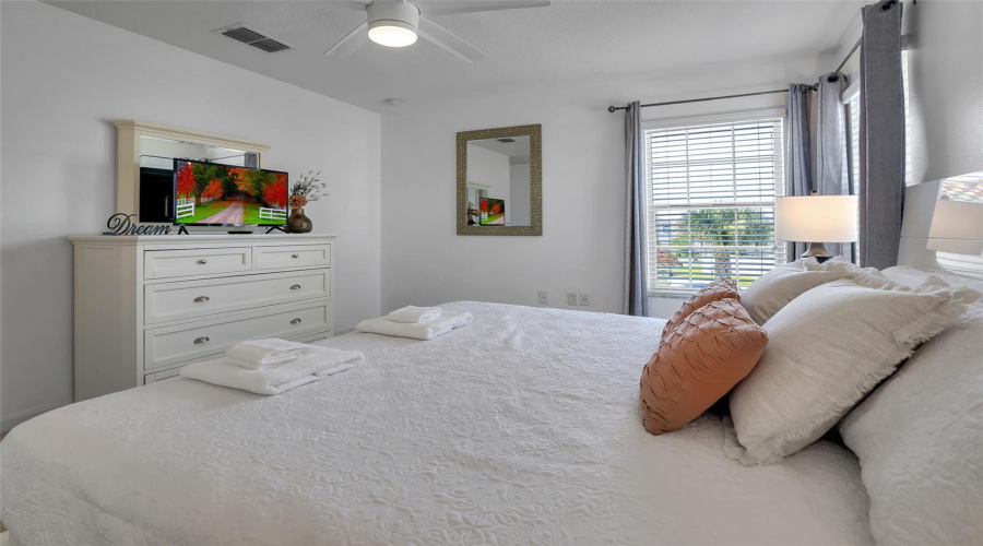 DAVENPORT, Florida 33837, 6 Bedrooms Bedrooms, ,5 BathroomsBathrooms,Residential,For Sale,CABELLO,MFRO6317144