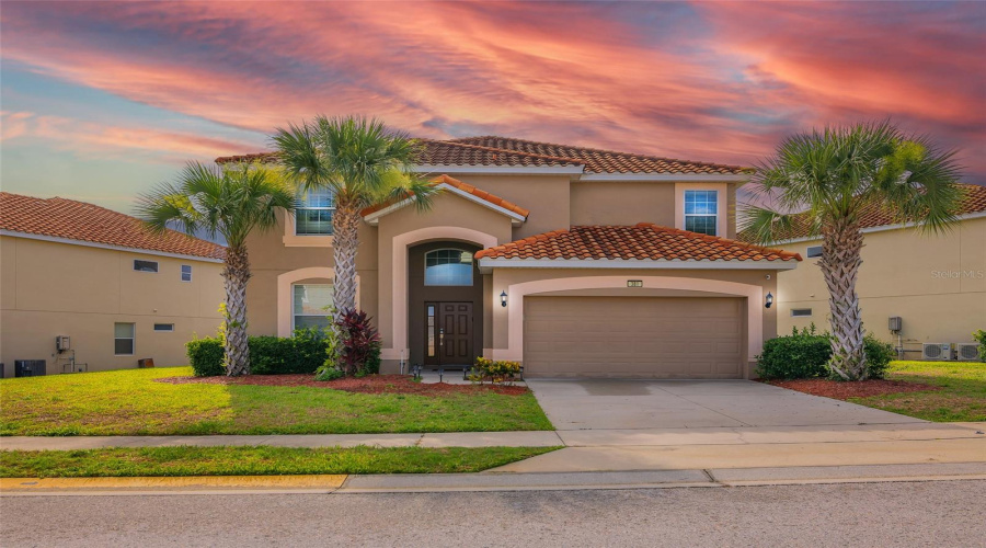 DAVENPORT, Florida 33837, 6 Bedrooms Bedrooms, ,5 BathroomsBathrooms,Residential,For Sale,CABELLO,MFRO6317144