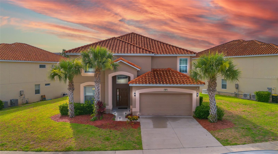 DAVENPORT, Florida 33837, 6 Bedrooms Bedrooms, ,5 BathroomsBathrooms,Residential,For Sale,CABELLO,MFRO6317144