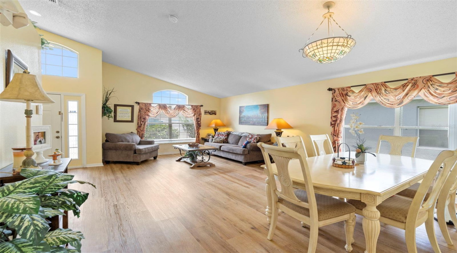 Formal living & Dining room
