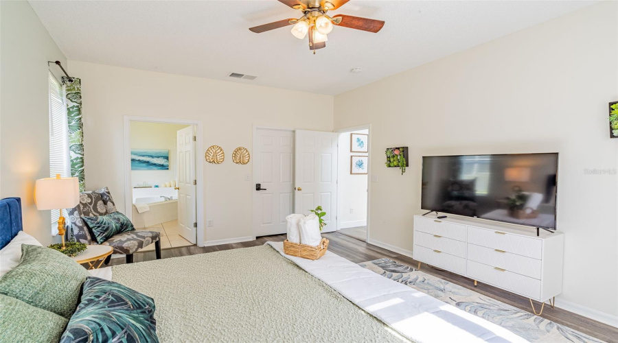 KISSIMMEE, Florida 34747, 7 Bedrooms Bedrooms, ,4 BathroomsBathrooms,Residential,For Sale,OASIS KEY,MFRS5128743