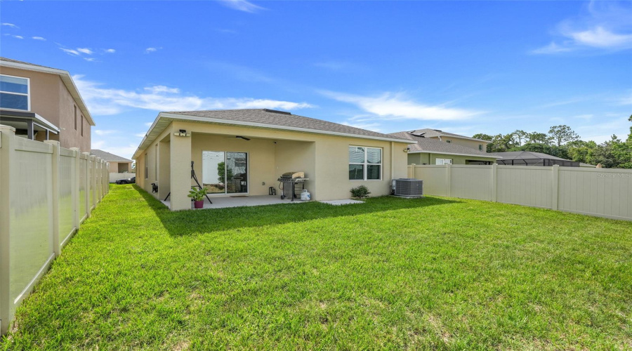 DAVENPORT, Florida 33837, 3 Bedrooms Bedrooms, ,2 BathroomsBathrooms,Residential,For Sale,BERRY,MFRTB8395769